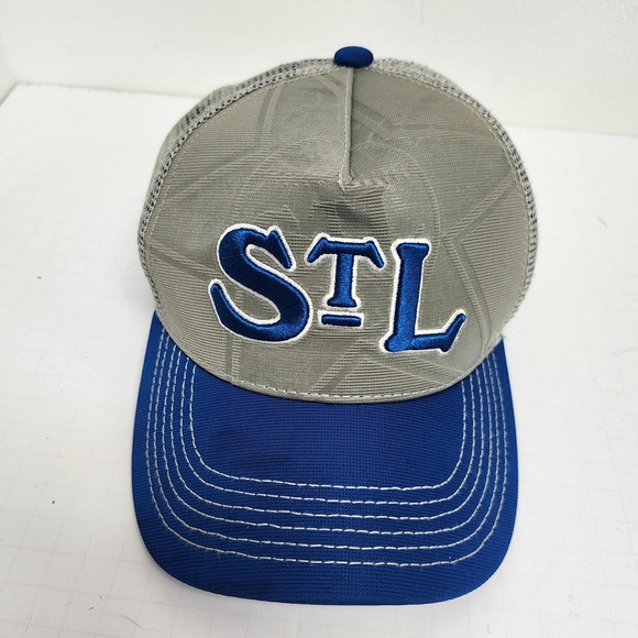 St. Louis Cardinals STL Hat‎ Cap Trucker Adjustable Baseball Budweiser - Picture 1 of 9